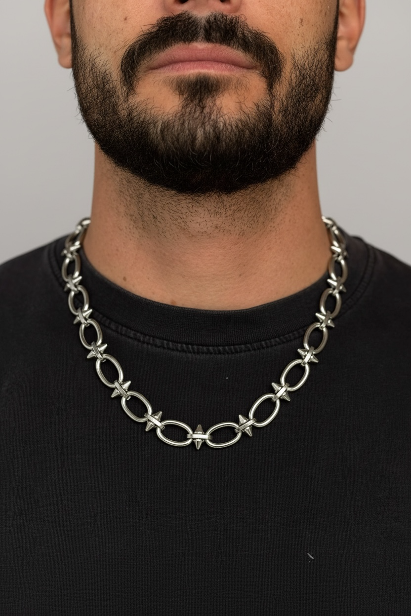 Spike necklace