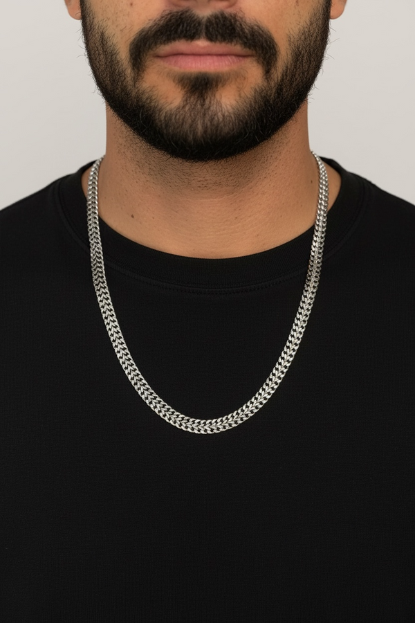 Mike necklace