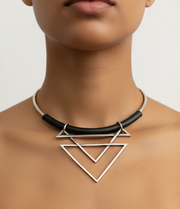 Triangles choker