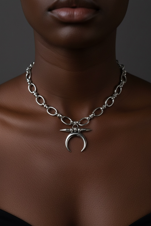 Moon amour necklace