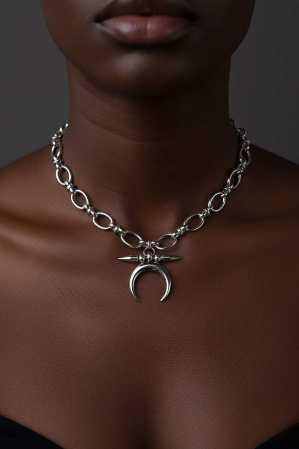 Moon amour necklace