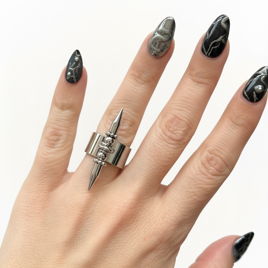 Lara ring
