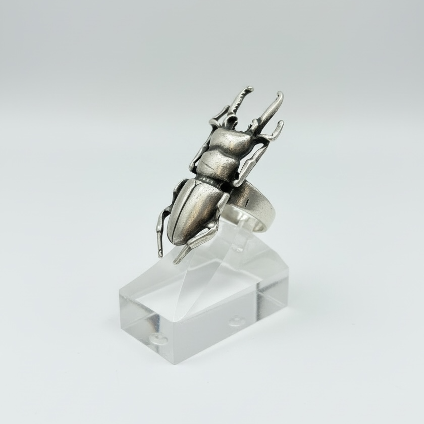 Cicada ring