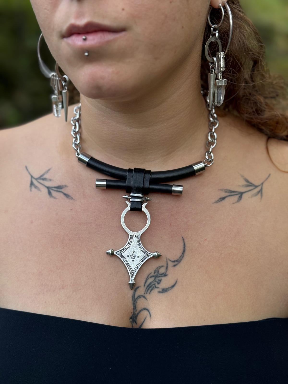 Mortiva necklace